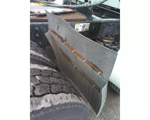 KENWORTH T680 FENDER, QUARTERHALF REAR