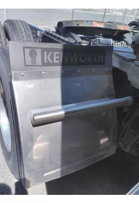 KENWORTH T680 FENDER, QUARTER/HALF REAR