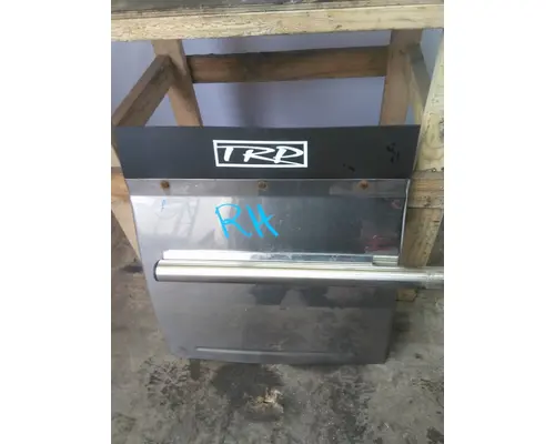 KENWORTH T680 FENDER, QUARTERHALF REAR