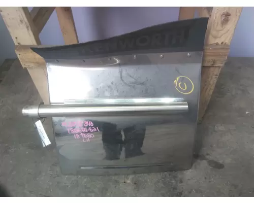 KENWORTH T680 FENDER, QUARTERHALF REAR