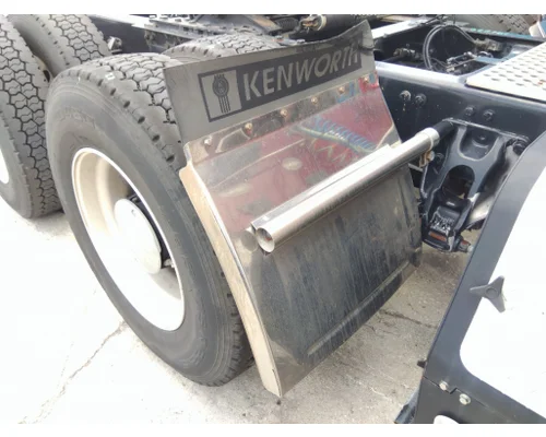 KENWORTH T680 FENDER, QUARTERHALF REAR