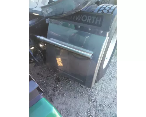 KENWORTH T680 FENDER, QUARTERHALF REAR