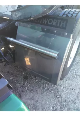 KENWORTH T680 FENDER, QUARTER/HALF REAR