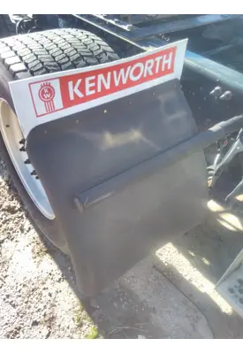 KENWORTH T680 FENDER, QUARTER/HALF REAR
