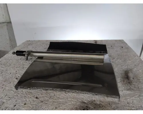 KENWORTH T680 FENDER, QUARTERHALF REAR