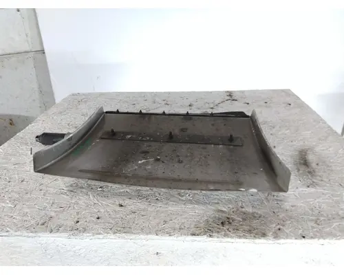 KENWORTH T680 FENDER, QUARTERHALF REAR