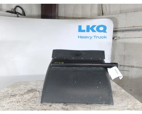 KENWORTH T680 FENDER, QUARTER/HALF REAR