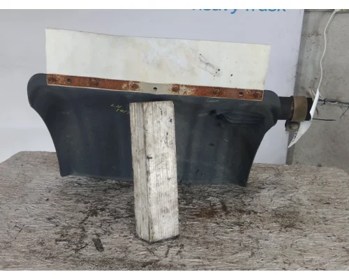 KENWORTH T680 FENDER, QUARTERHALF REAR