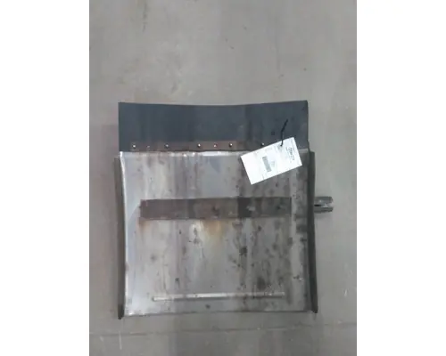 KENWORTH T680 FENDER, QUARTERHALF REAR