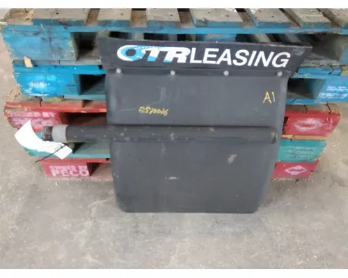 KENWORTH T680 FENDER, QUARTERHALF REAR