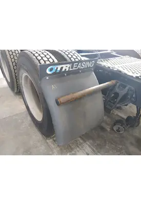 KENWORTH T680 FENDER, QUARTER/HALF REAR