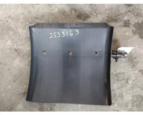 KENWORTH T680 FENDER, QUARTERHALF REAR