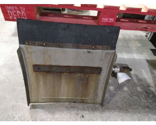 KENWORTH T680 FENDER, QUARTERHALF REAR