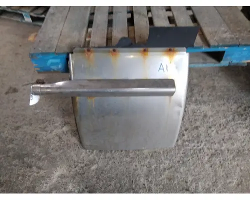 KENWORTH T680 FENDER, QUARTERHALF REAR