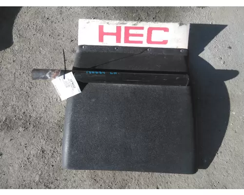 KENWORTH T680 FENDER, QUARTERHALF REAR