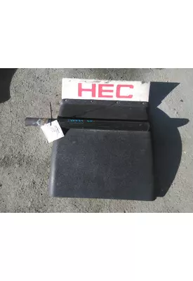 KENWORTH T680 FENDER, QUARTER/HALF REAR