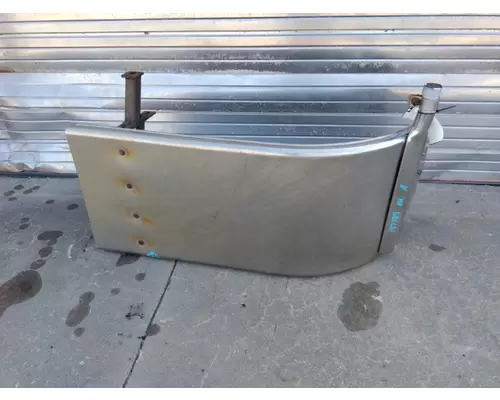 KENWORTH T680 FENDER, QUARTERHALF REAR