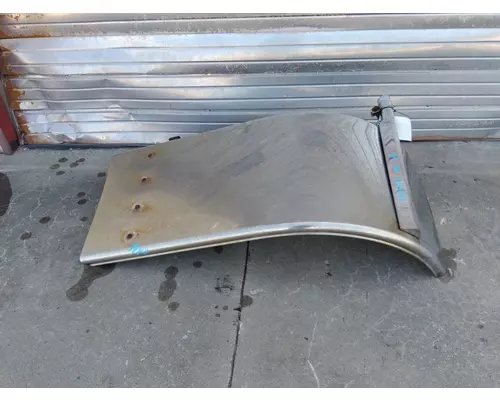 KENWORTH T680 FENDER, QUARTERHALF REAR