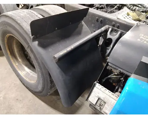 KENWORTH T680 FENDER, QUARTERHALF REAR