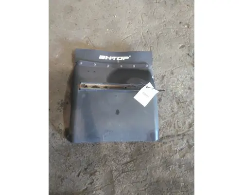 KENWORTH T680 FENDER, QUARTERHALF REAR