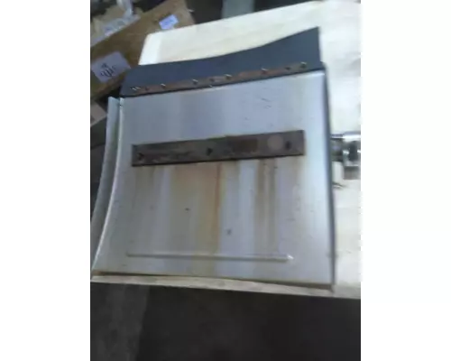 KENWORTH T680 FENDER, QUARTERHALF REAR