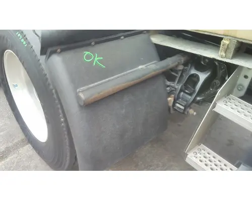 KENWORTH T680 FENDER, QUARTERHALF REAR