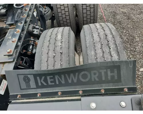 KENWORTH T680 FENDER, SPLASH SHIELDGUARD