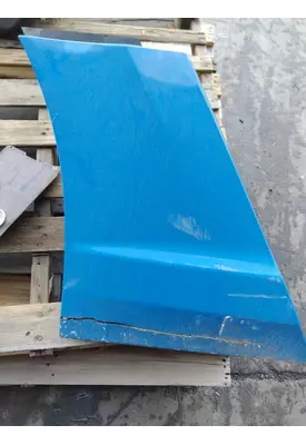 KENWORTH T680 FENDER ASSEMBLY, FRONT