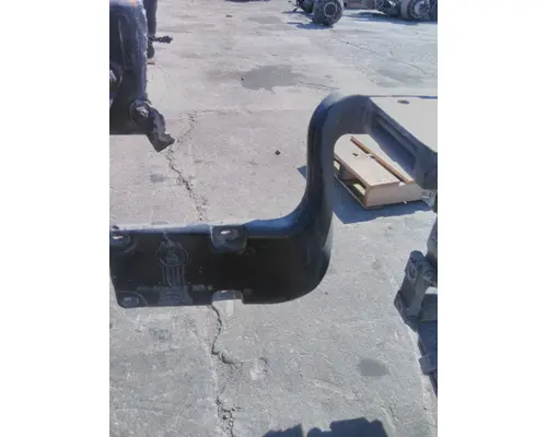 KENWORTH T680 FENDER BRACKETMOUNT