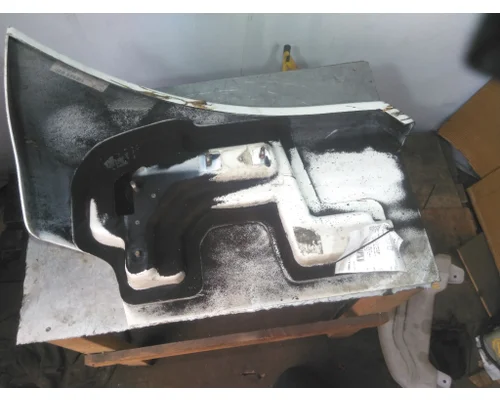 KENWORTH T680 FENDER EXTENSION