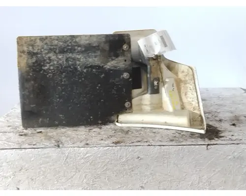 KENWORTH T680 FENDER EXTENSION