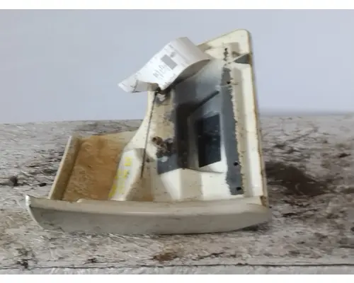 KENWORTH T680 FENDER EXTENSION