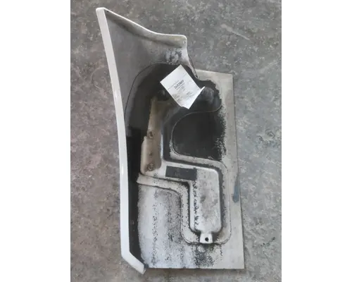 KENWORTH T680 FENDER EXTENSION