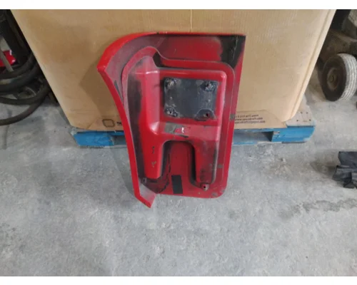 KENWORTH T680 FENDER EXTENSION