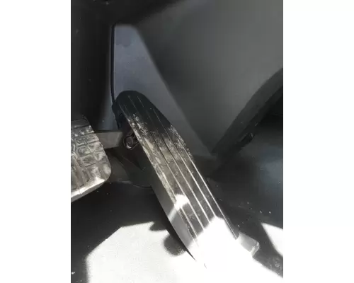 KENWORTH T680 FOOT PEDAL