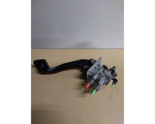 KENWORTH T680 FOOT PEDAL