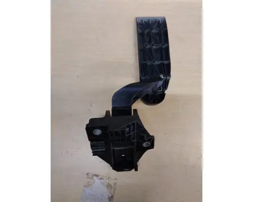 KENWORTH T680 FOOT PEDAL