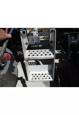 KENWORTH T680 FRAME STEP