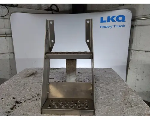 KENWORTH T680 FRAME STEP