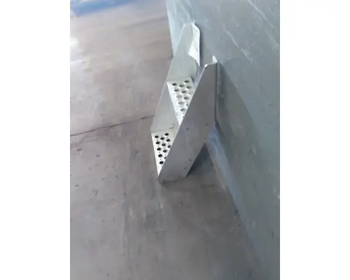 KENWORTH T680 FRAME STEP
