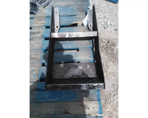 KENWORTH T680 FRAME STEP