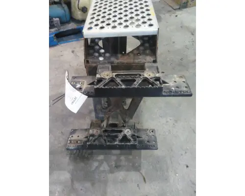 KENWORTH T680 FRAME STEP