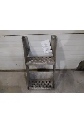 KENWORTH T680 FRAME STEP