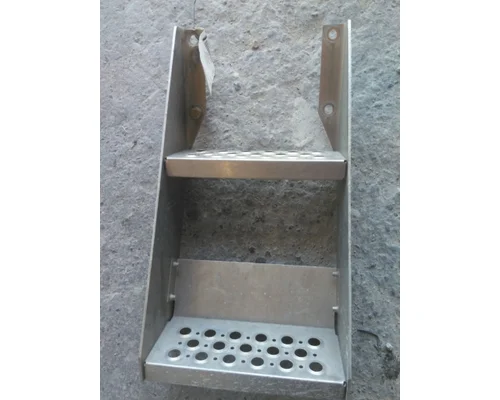KENWORTH T680 FRAME STEP