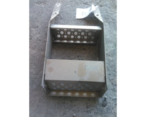 KENWORTH T680 FRAME STEP
