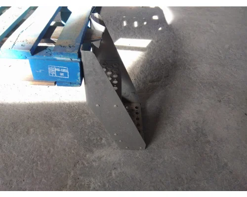 KENWORTH T680 FRAME STEP