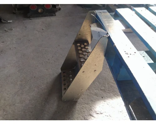 KENWORTH T680 FRAME STEP