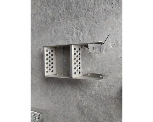 KENWORTH T680 FRAME STEP