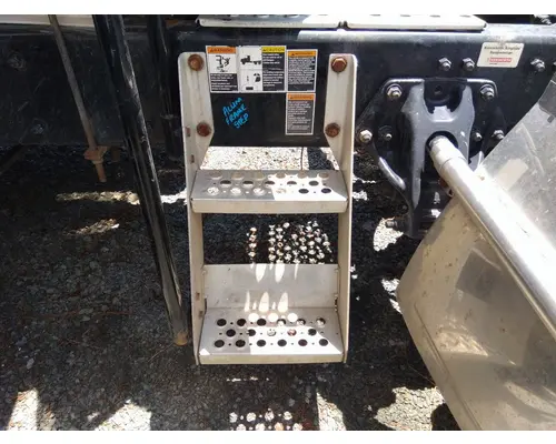 KENWORTH T680 FRAME STEP