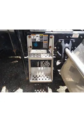 KENWORTH T680 FRAME STEP